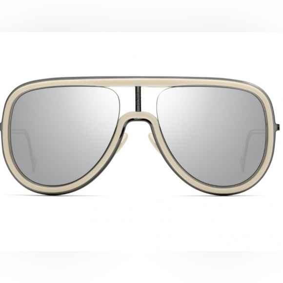 Fendi Sunnies - Picture 3 of 5